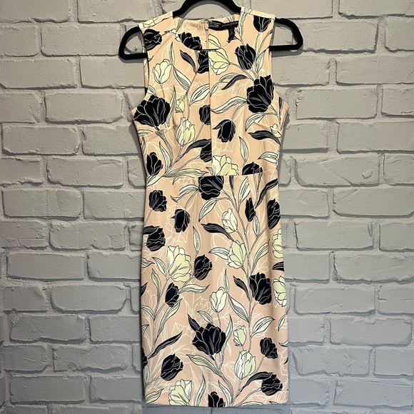 NWOT Floral Sleeveless Dress - Black and Cream size 2P - Picture 4 of 11